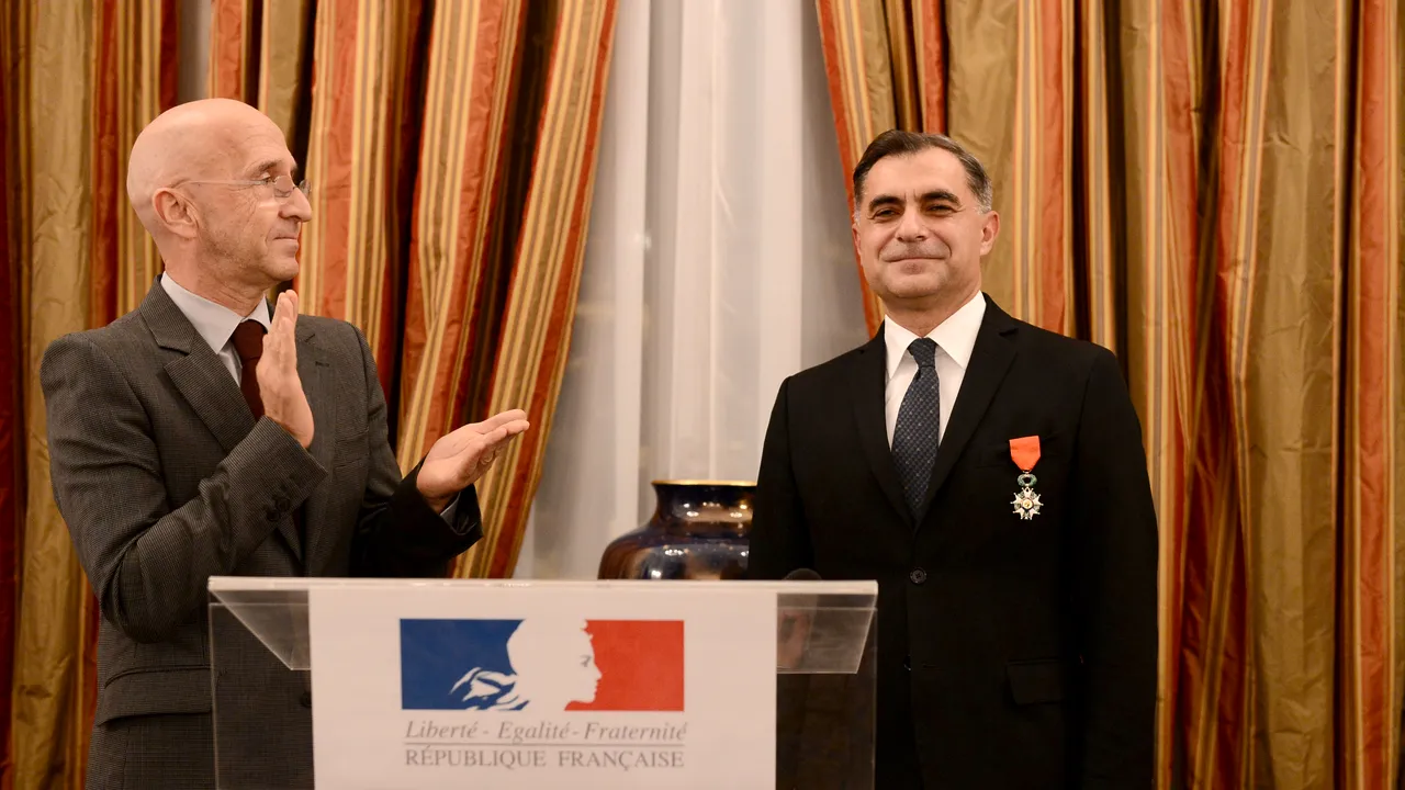 Primele reacţii după decesul lui Mihnea Constantinescu. Tăriceanu: Era un om deosebit/ Petre Roman: E o pierdere uriaşă