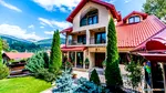 INS: Sosirile înregistrate în cazările turistice, în creștere cu 3% față de anul trecut