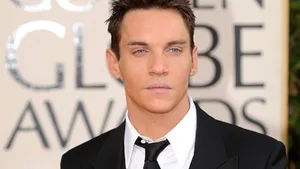 Actorul Jonathan Rhys-Meyers, arestat la Paris