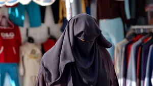 Măsură radicală: O ţară din nordul Africii a interzis definitiv intrarea în instituţiile publice cu vălul islamic integral