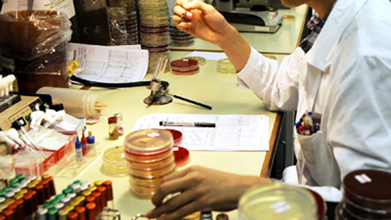 Un tratament experimental, benefic împotriva hepatitei C