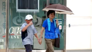 STUDIU: Mersul pe jos reduce riscul de a dezvolta cancer mamar, în rândul femeilor de peste 50 de ani