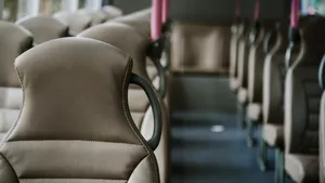 A oprit autobuzul și i-a scos pe copii afară înainte să moară. Drama unui șofer de 55 de ani