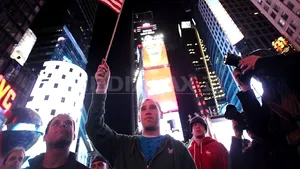 Locuitorii din New York se reunesc la Ground Zero şi în Times Square