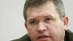 Botoş respinge afirmaţia potrivit căreia dosarul lui Vântu ar fi stat doi ani în biroul său