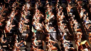 FOTO Cercetătorii germani dau liber la spectacole. Care este cheia organizării concertelor în siguranţă