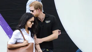 VIDEO, GALERIE FOTO | Debut de cuplu regal. Cum au arătat prinţul Harry şi Meghan Markle, la prima ieşire oficială împreună