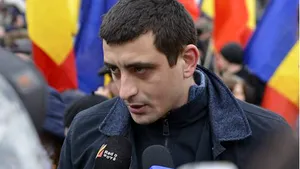 Interdicţia impusă de Chişinău lui George Simion, liderul Platformei Unioniste Acţiunea 2012, ridicată