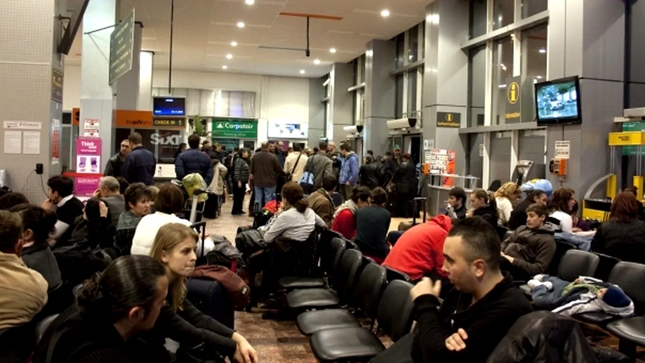 Aeroporturile din Timişoara şi Arad vor fi redeschise luni, la ora 9.00