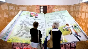 Cea mai mare carte din lume, expusă la Havana