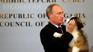 Putin le cere ruşilor să îl ajute să găsească un nume pentru căţelul primit în Bulgaria