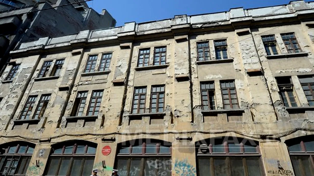 Autorităţile consolidează încet casele pentru riscul de cutremur. Programul - gata în 154 de ani