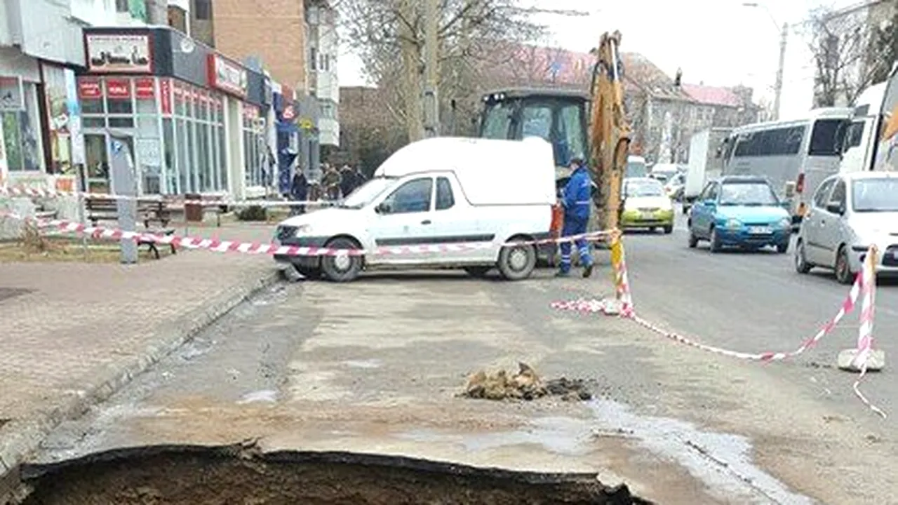 Ambuteiaj MAJOR pe 20 de kilometri la intrarea în Râmnicu Sărat dinspre Focşani. 10.000 de maşini în coloană care aşteaptă de ore întregi să parcurgă un traseu de 15 minute