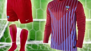 Vezi cum arată noul echipament al Stelei din sezonul viitor. Cum ţi se pare?