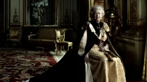 Moartea Reginei Elisabeta a II-a, prima zi de ceremonii. Charles s-a adresat pentru prima dată naţiunii în calitate de rege. O lume întreagă, în doliu / Când va fi înmormântată / Naţiuni întregi aduc omagii celei care a fost cel mai longeviv monarh în funcţie
