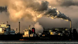 Giganții AI cresc emisiile de carbon. Amazon, Microsoft, Alphabet și Meta sunt principalii responsabili