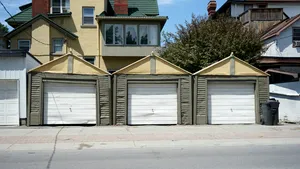 Orașul unde un garaj costă cât un apartament. Prețurile ajung până la 200.000 de euro