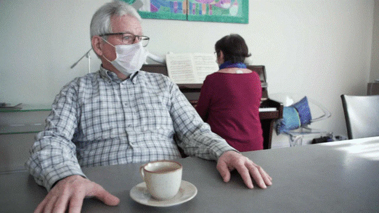 ”Doctore, cred că ne ducem amândoi”. Povestea fericită a soţilor care, la aproape 70 ani, au învins coronavirus