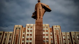 Criză în Transnistria, după ce Gazprom a oprit furnizarea de gaz. A fost întreruptă aproape toată activitatea industrială; locuitorii au rămas fără apă caldă şi căldură