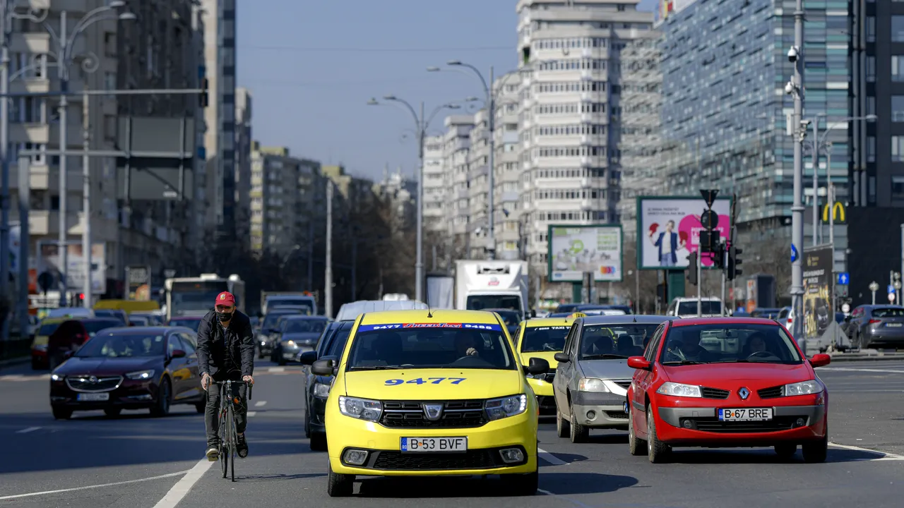 Calea Floreasca şi strada Radu Beller din Capitală devin de luni străzi cu sens unic