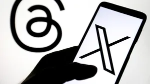 Threads depășește X pe mobil. Datele Similarweb arată o schimbare majoră în social media