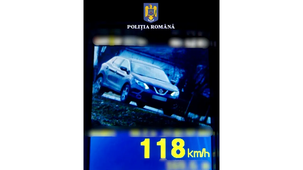 Viteză fără vârstă. La aproape 80 de ani, prinsă conducând cu 118 km/h