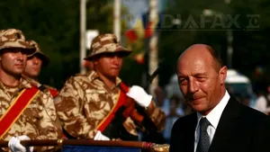 Băsescu: Poporul şi-a făcut datoria în faţa crizei, este rândul politicienilor