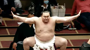 Covid i-a frânt cariera japonezului Hakuho, cel mai titrat luptător de sumo din toate timpurile