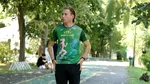 Un tânăr român de 20 de ani va traversa Alpii pentru a strânge fonduri pentru femeile însărcinate aflate în dificultate. Yan Marin: „Mesajul meu este că nu sunt singure. Există persoane care vor să ajute” | INTERVIU