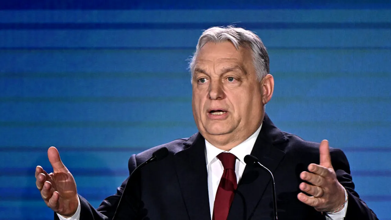 Viktor Orbán limitează din această noapte prețurile la carburanți. Care este tariful, cine poate face plinul la preț protejat. Anunțul liderului de la Budapesta