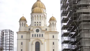 Catedrala Națională în presa internațională / Cum a fost redat momentul sfințirii picturii Catedralei în presa străină