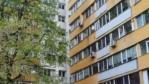 Incendiul a fost lichidat / Incendiu într-un apartament de la etajul 7 al unui bloc din Capitală. Traficul rutier este restricţionat pe Str. Doamna Ghica