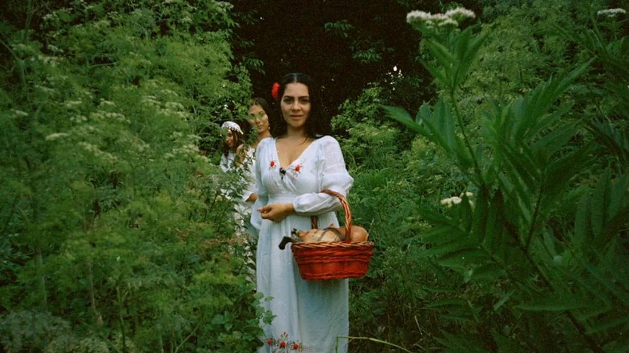 CNN, articol despre ritualurile şi tradiţiile vrăjitoarelor moderne din România - FOTO