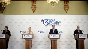 Concluziile Summitului Iniţiativa celor Trei Mări. Iohannis: Evenimentul a fost excelent, în ciuda dificultăţilor de politică internă/ Principalele obiective stabilite de statele membre | VIDEO