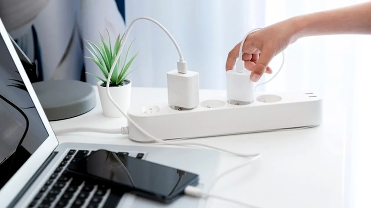 Folosirea corectă a echipamentelor electrice dintr-o gospodărie poate reduce factura la energie cu până la 50%


