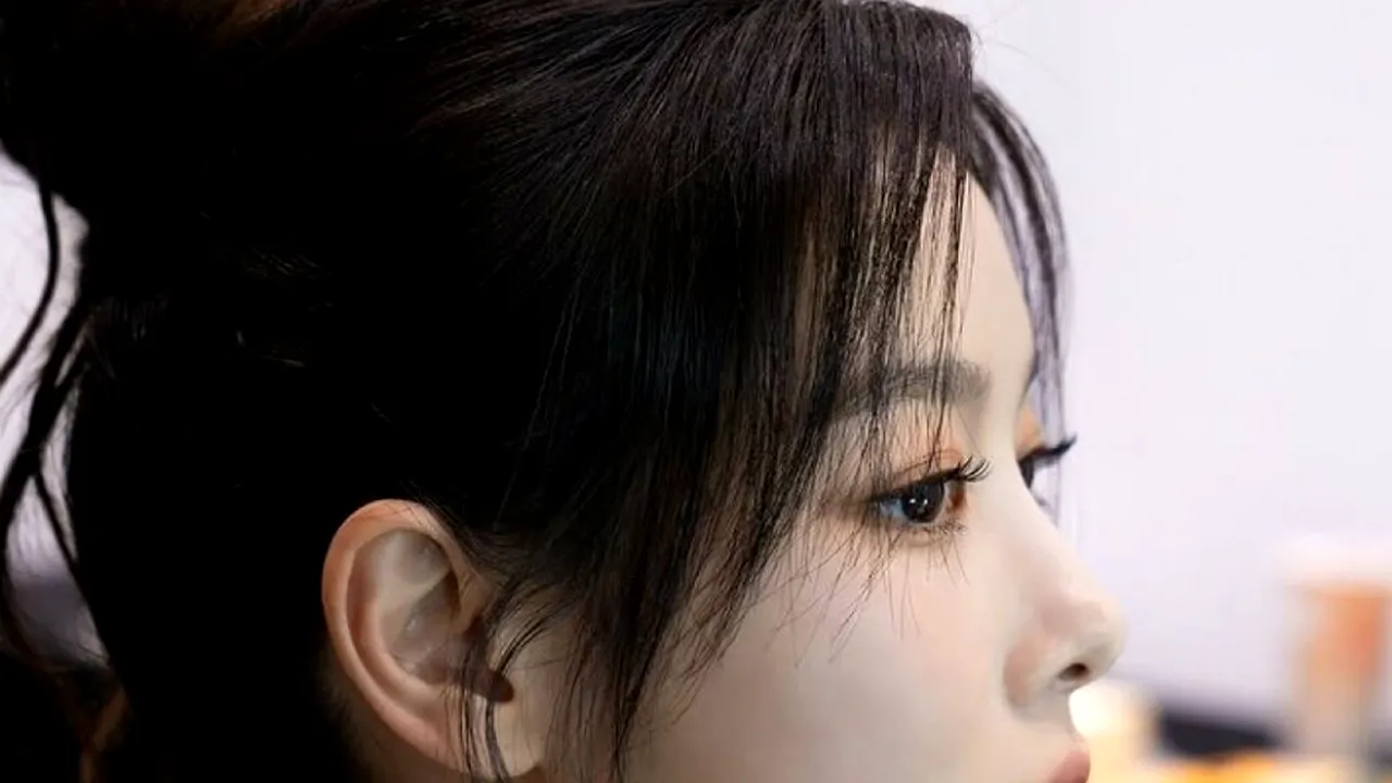 Cum va arăta părul în 2026: finisaje elegante, tunsori precise și revenirea stilului clasic