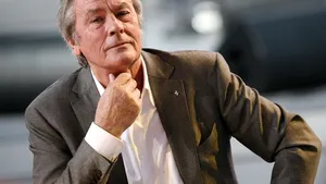 Alain Delon a revenit pe scenă, după problemele sale cardiace