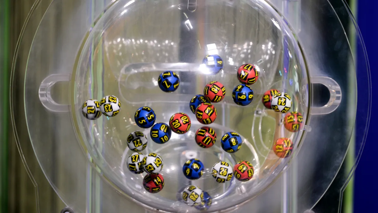  REZULTATE LOTO, LOTO 6/49, joi, 28 noiembrie 2019. Numerele câştigătoare