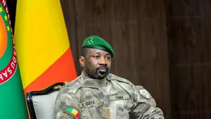 Conducătorii militari din Mali dizolvă toate partidele politice