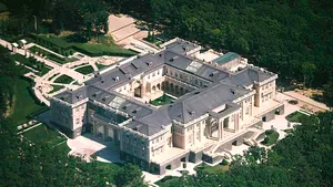 Alexei Navalnîi se duelează cu Putin şi din arest. Opozantul preşedintelui rus a publicat o nouă anchetă