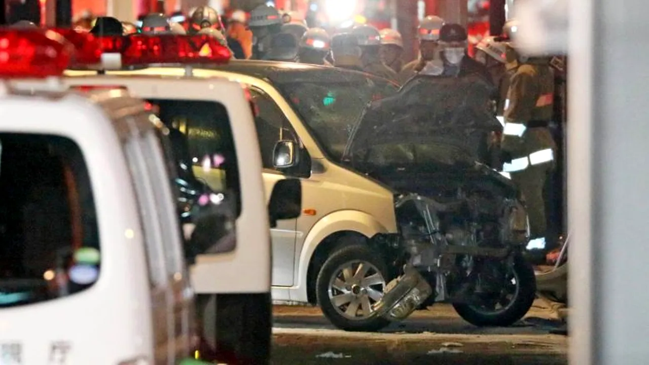 ATAC terorist în noaptea de Revelion. Un individ a intrat cu maşina în mulţimea strânsă la festivităţi, la Tokyo. Bilanţul victimelor
