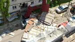 Vântul face ravagii în Moldova. Un bărbat a murit în Huși după ce a fost surprins de un acoperiș smuls de vânt