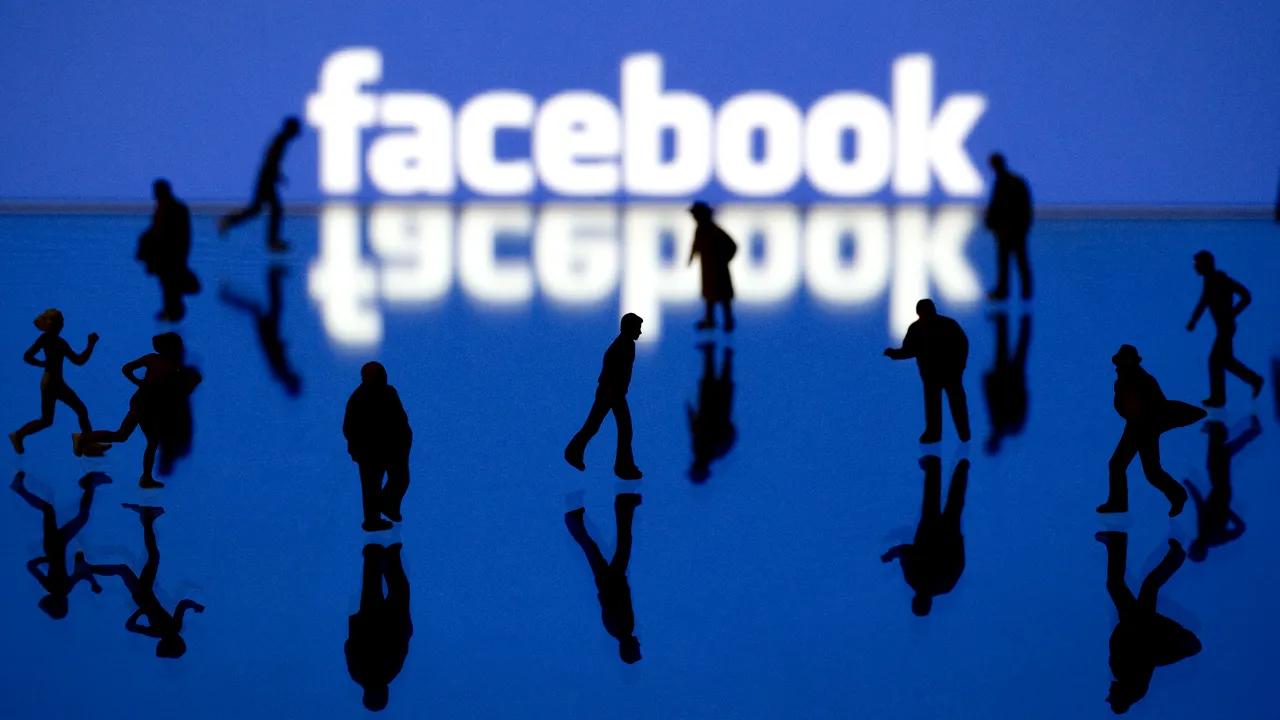 Facebook şi Twitter denunţă o nouă implicare a Rusiei în alegerile din SUA