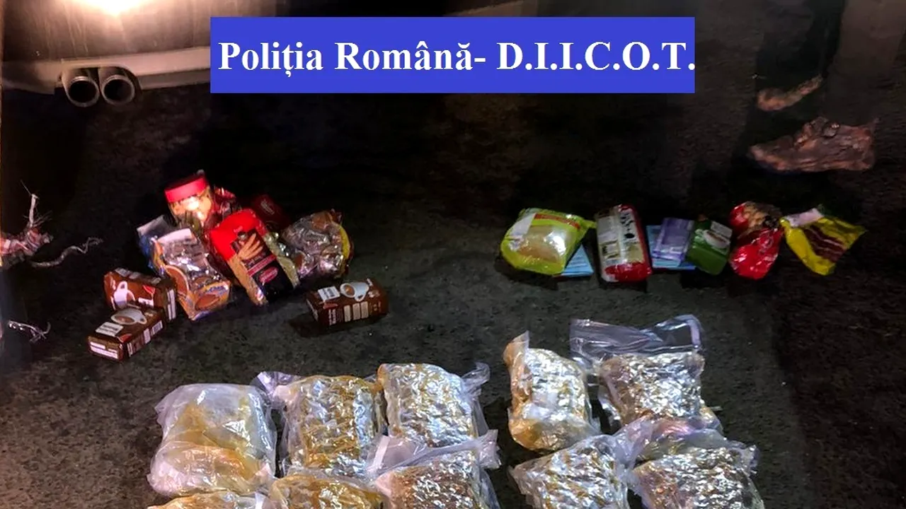 Bărbat din Bistriţa, prins de poliţişti cu 6 kg. de canabis pe bancheta din spate a maşinii. FOTO
