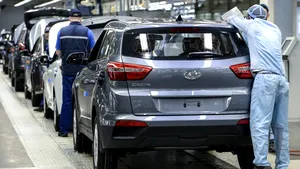 Raid federal în SUA: câteva sute de muncitori sud-coreeni reținuți pe șantierul unei fabrici Hyundai