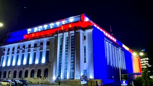 Palatul Victoria, în culorile României și SUA / Guvernul marchează 250 de ani de la Declarația de Independență a Statelor Unite