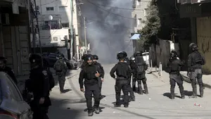 Un mort şi şase suspecţi arestaţi, în cursul unei operaţiuni israeliene în Cisiordania