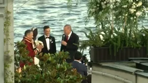 Erdogan, invitat de onoare la nunta lui Mesut Ozil. Vedeta de la Arsenal s-a căsătorit cu o fostă Miss Turcia, pe malul Bosforului | VIDEO