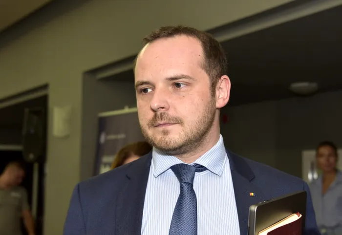 Ministrul Sănătății amenință cu concedierea medicilor care nu își respectă programul la spitalele de stat