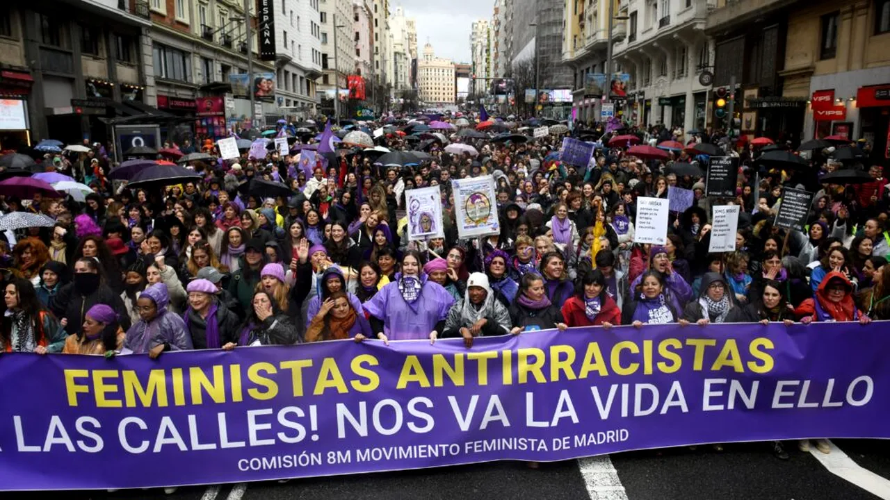 Proteste în întreaga lume de Ziua internațională a femeii față de discriminare și violență sexuală